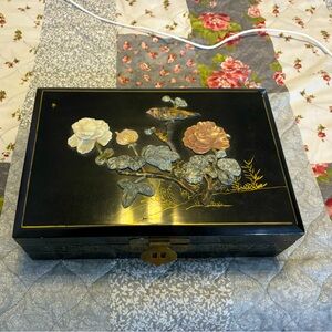 Vintage Jewlery Box